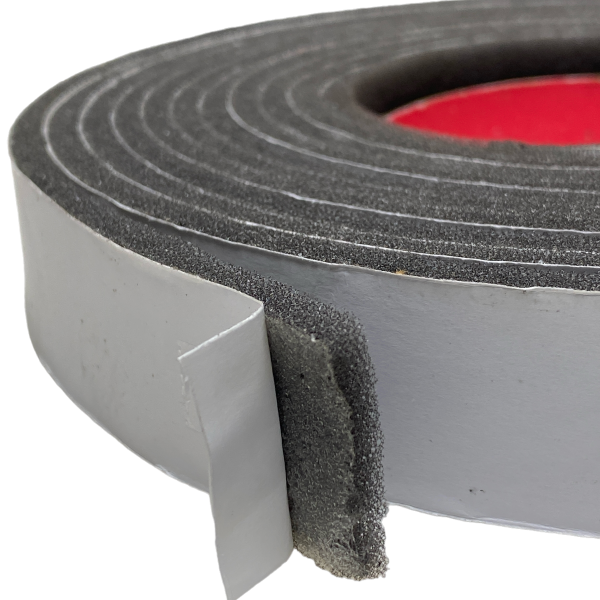 Fita de Espuma PU Adesiva Para Vedação Fresta 05x30mm 5mt