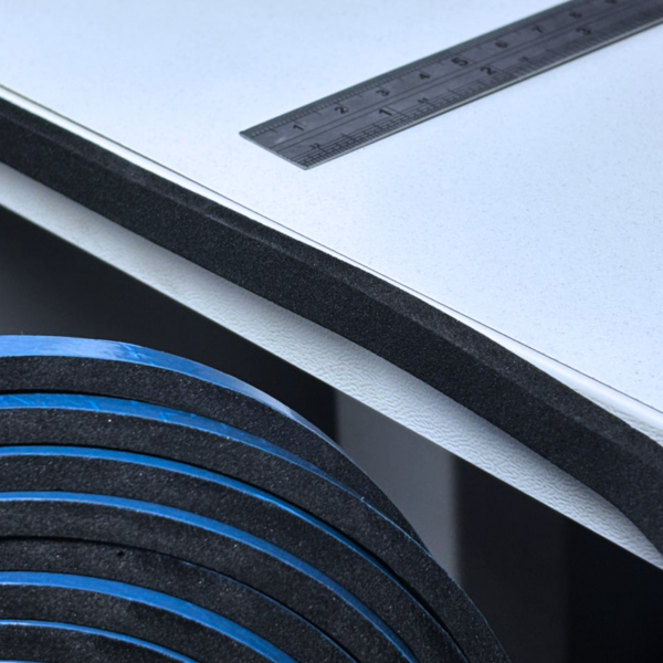 Fita Borracha Eva Adesiva Para Vedação Fresta 05x10mm 10mt